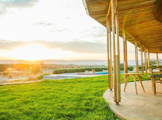 Naibala Manyara Lodge Мто-ва-Мбу Экстерьер фото